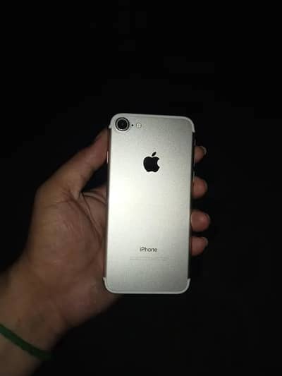 Apple iPhone 7