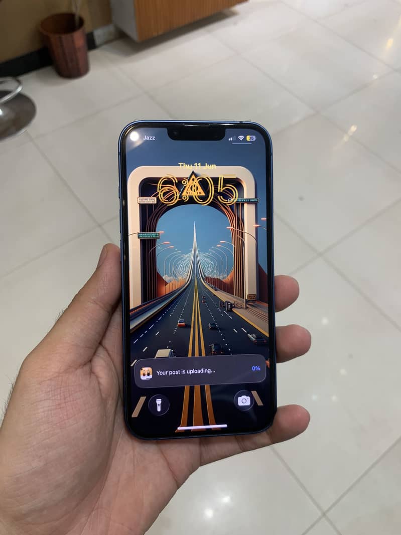 iPhone 13 1
