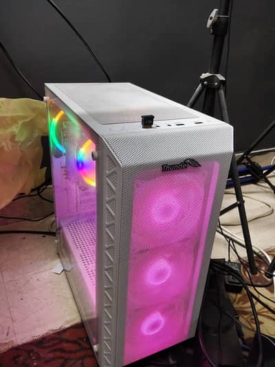Core i7 7700 (7TH Gen)