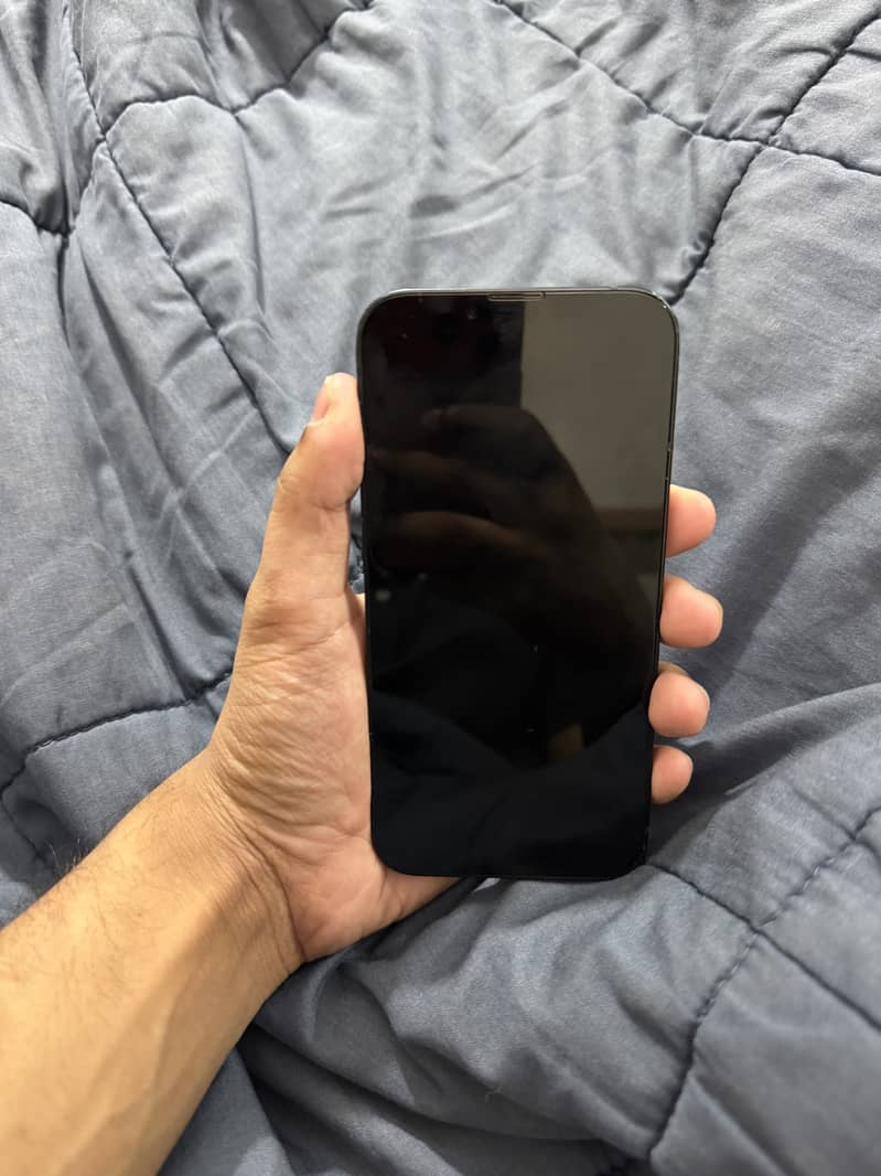 Apple iPhone 13 3