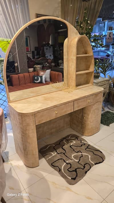 Luxury Modern Dressing Table | Custom Made | 5ft | Unused Dresser
