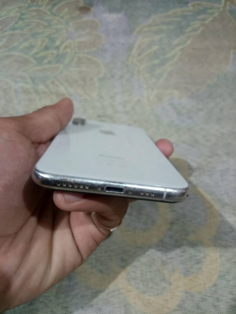 Apple iPhone X 1