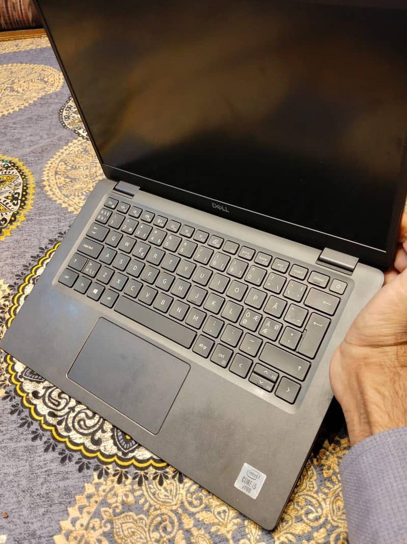Laptop  3