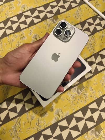 Apple iPhone 16 Pro Max JV