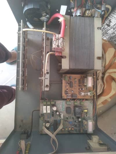 UPS 1200 watt
