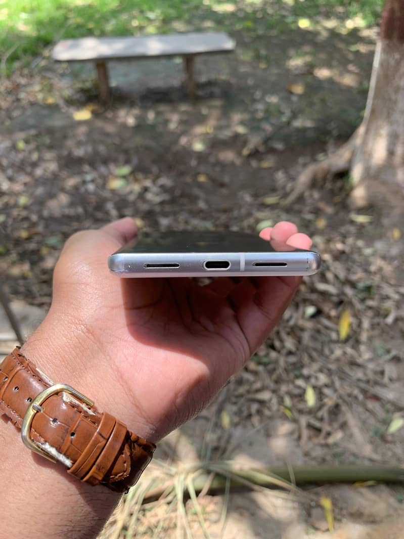 Google Pixel 7 Pro 8
