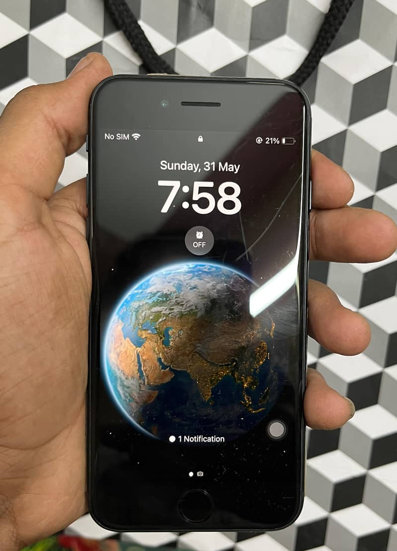 Apple iPhone SE 0