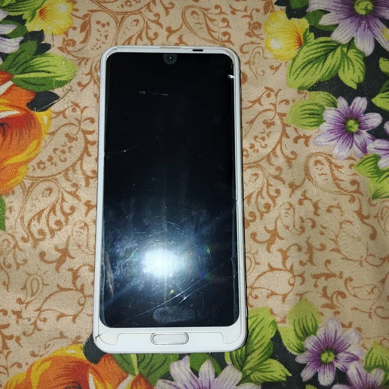 Sharp Aquos R2 1