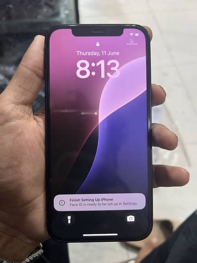 Apple iPhone 12