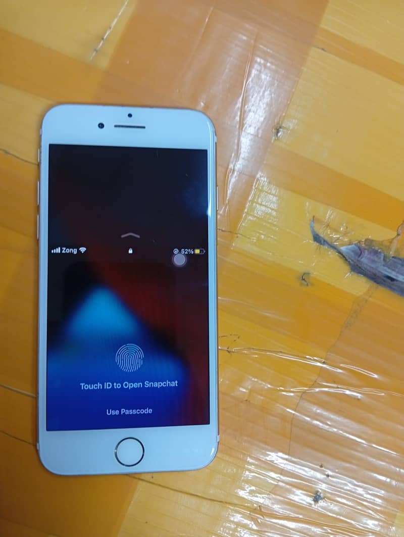 Apple iPhone 7 4