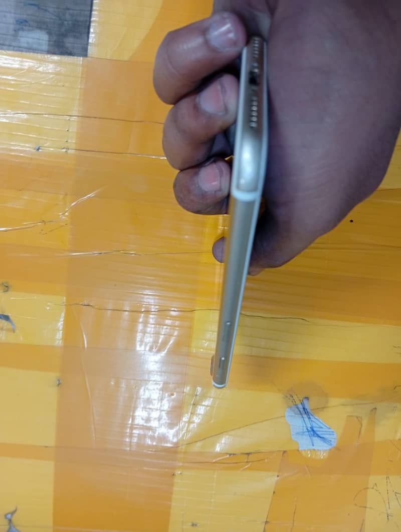 Apple iPhone 7 6