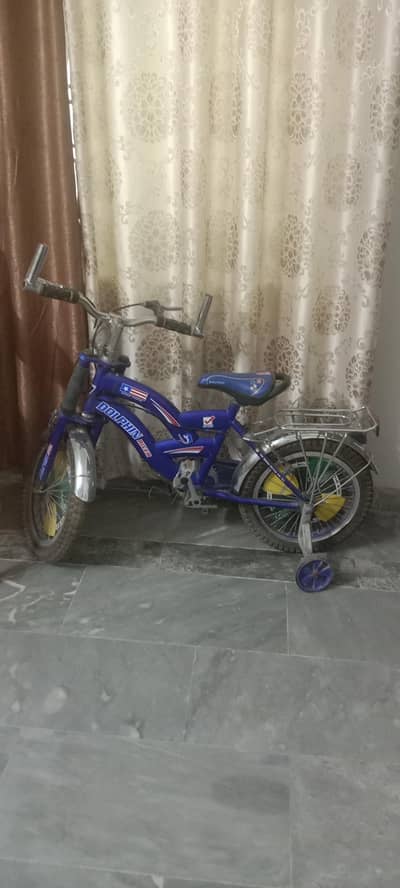 Bicycles use to 6 to 12 yers old