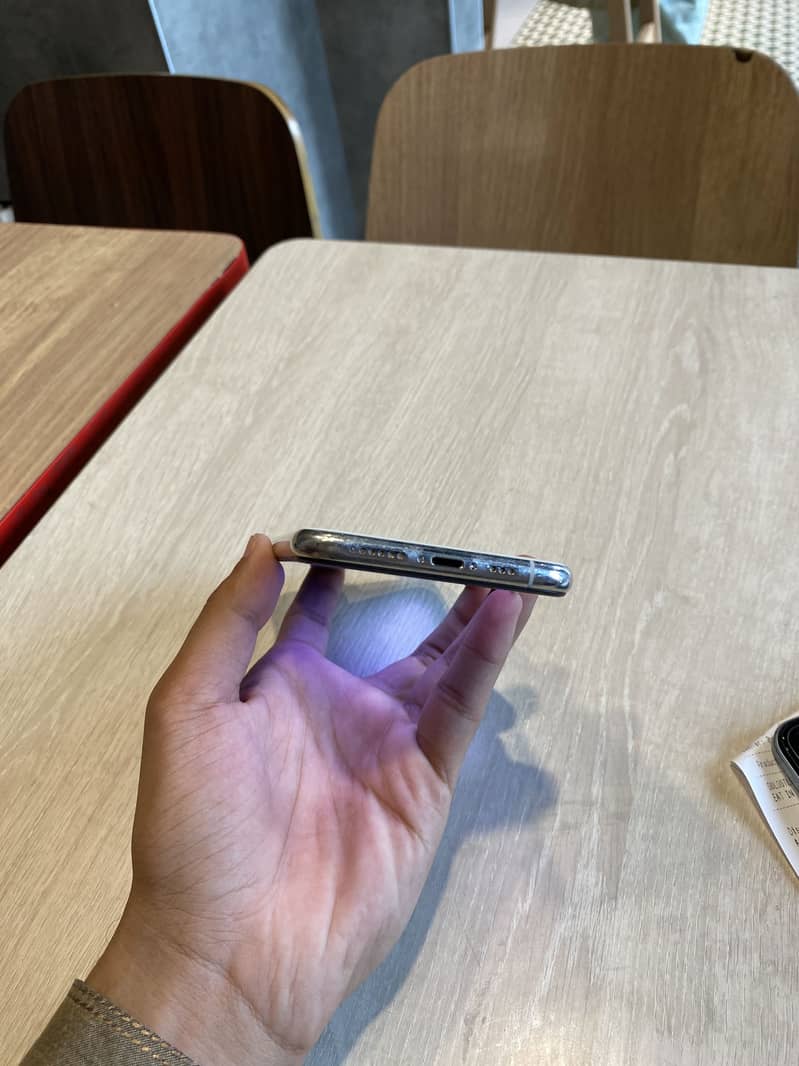 Apple iPhone 11 Pro 5