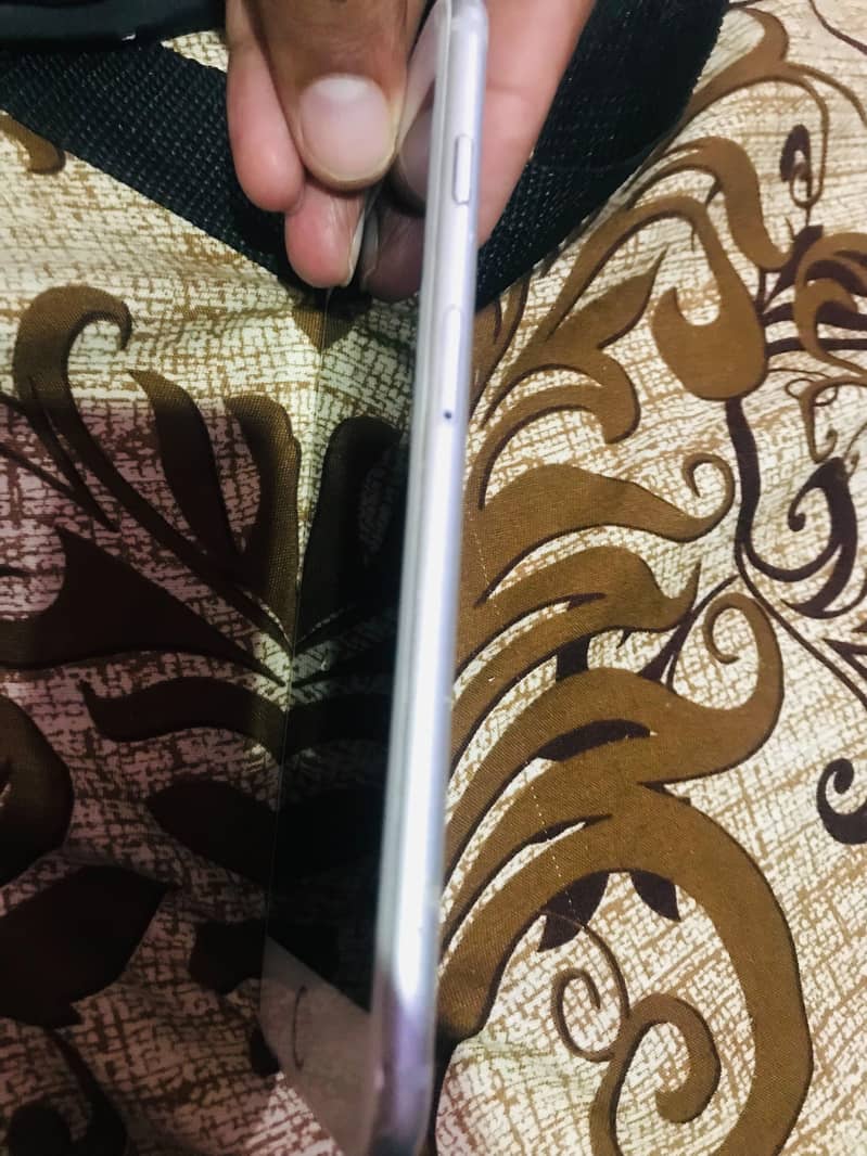 Apple iPhone 6 Plus 2