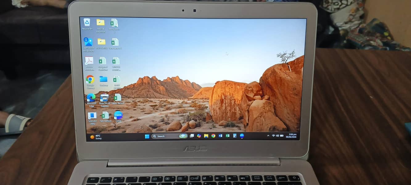 Laptop 2