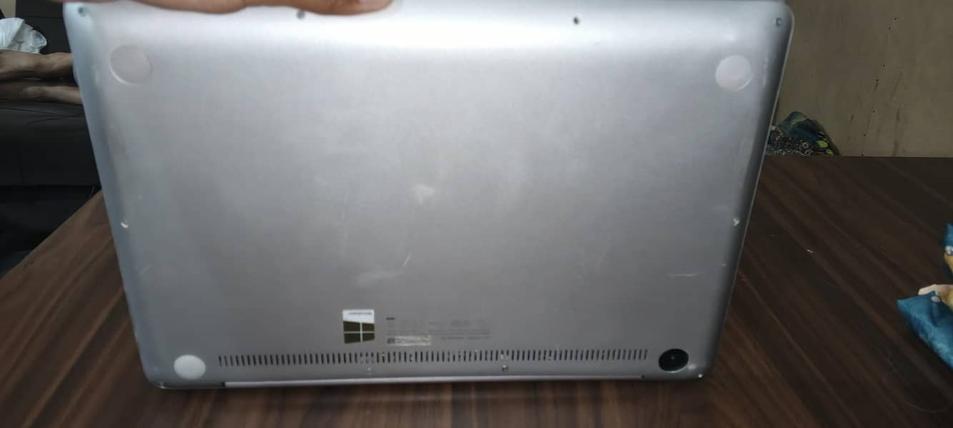 Laptop 3