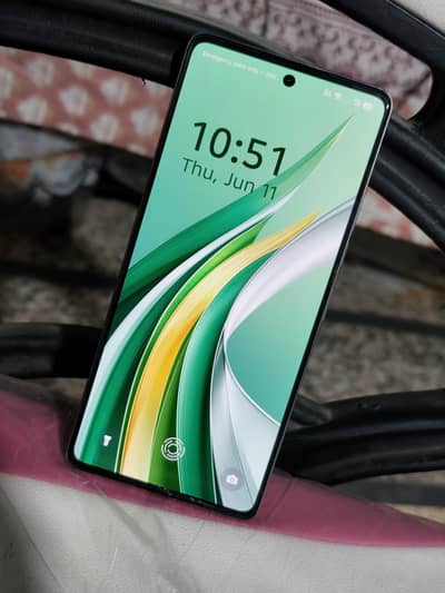Tecno Camon 30 LOEWE. Edition