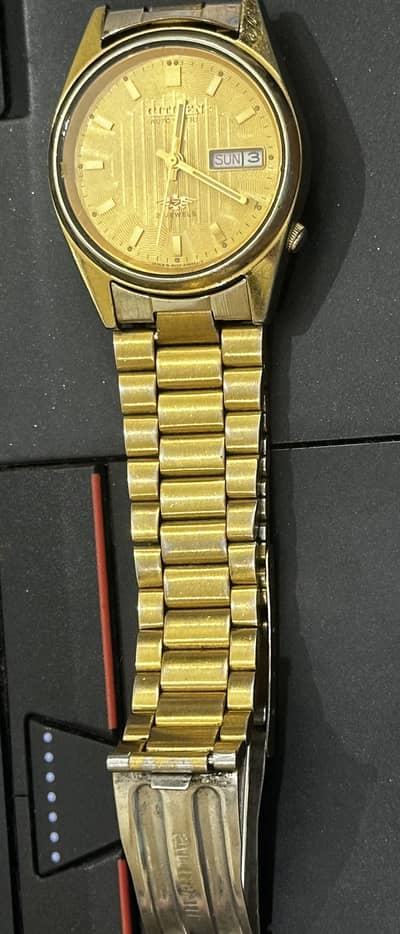 Citizen’s 21 jewels antique automatic golden watch