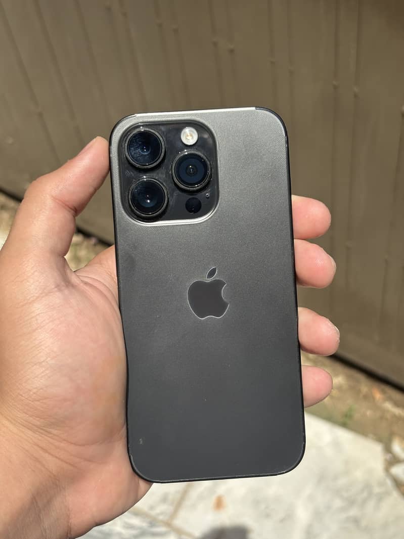 Apple iPhone 14 Pro 8