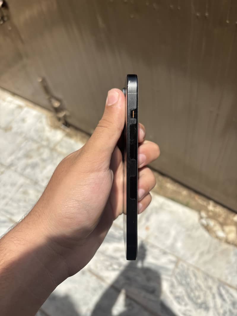 Apple iPhone 14 Pro 9