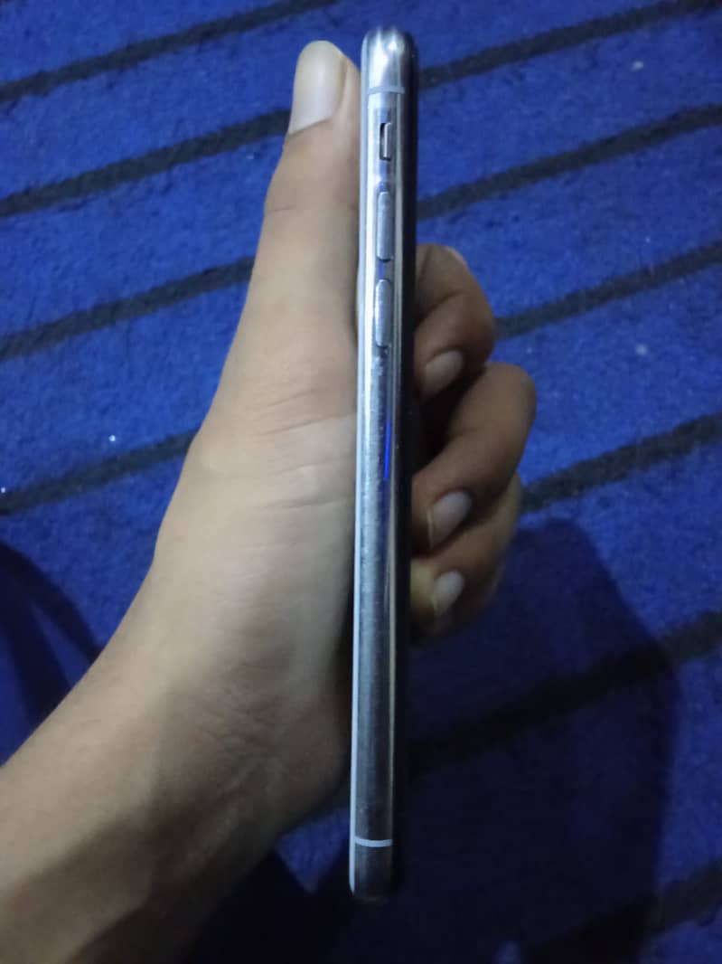 Apple iPhone X 2