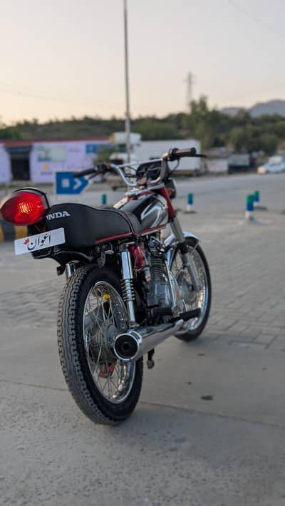 Antique piece for only Honda lover shoqeen logh rabta kariien bus