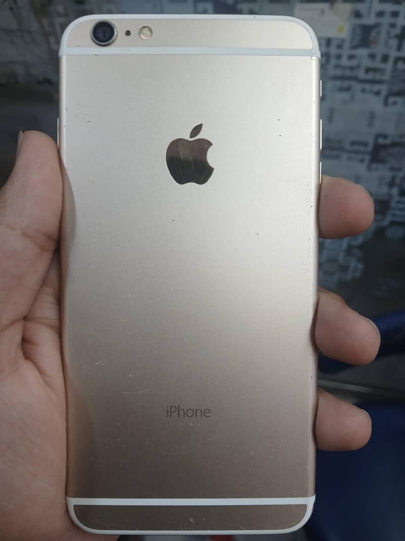 Apple iPhone 6 Plus 1