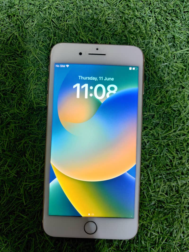 Apple iPhone 8 plus 2
