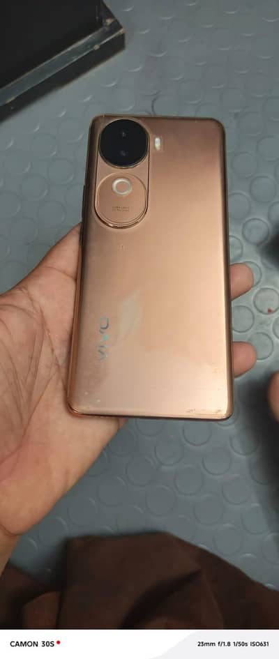 Vivo V40e