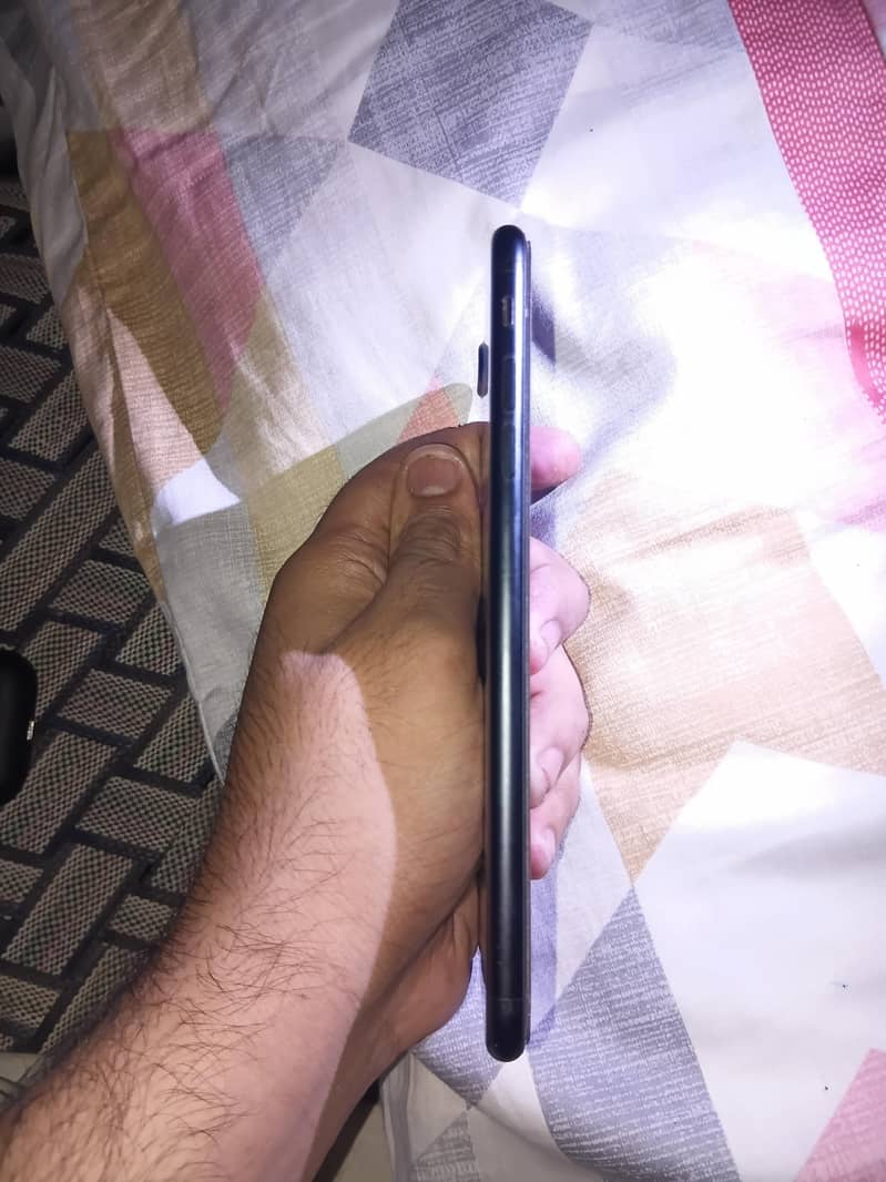 Apple iPhone 7 Plus 1