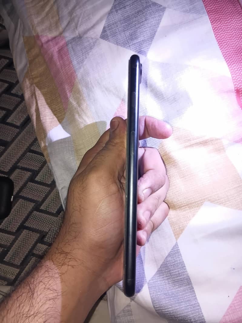 Apple iPhone 7 Plus 2