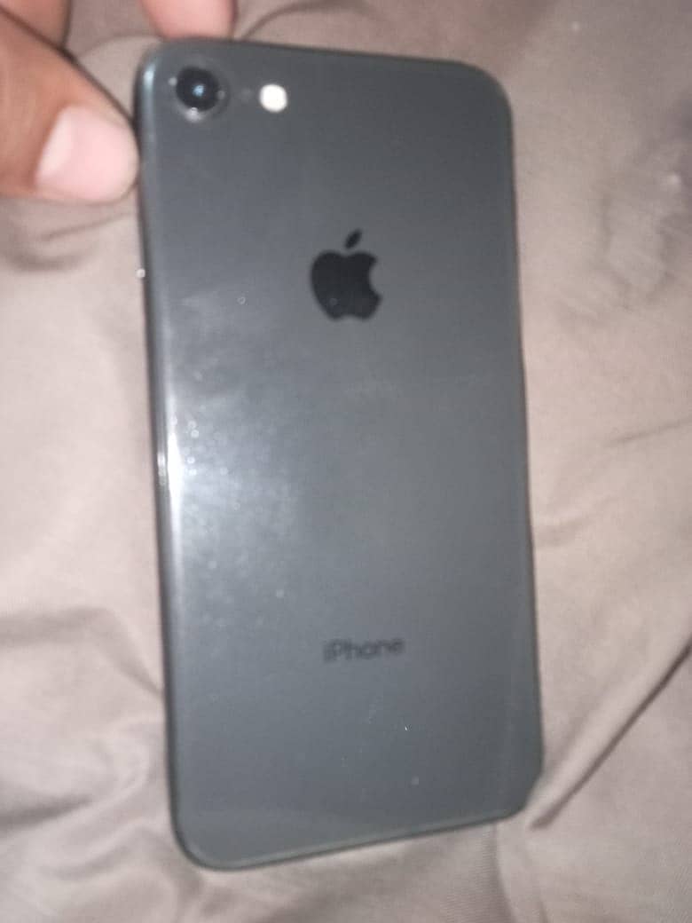 Apple iPhone 8 0