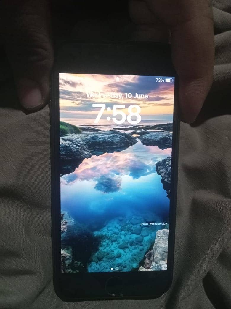 Apple iPhone 8 5