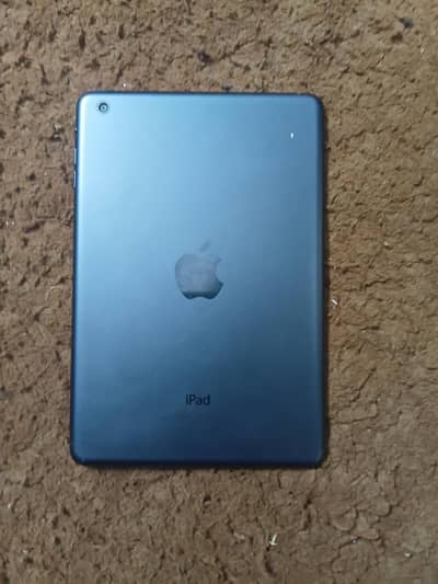 iPad rs 8000