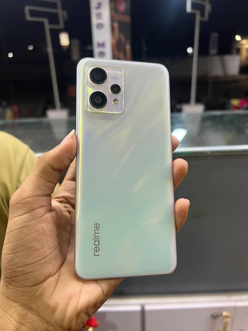 Realme 9 0