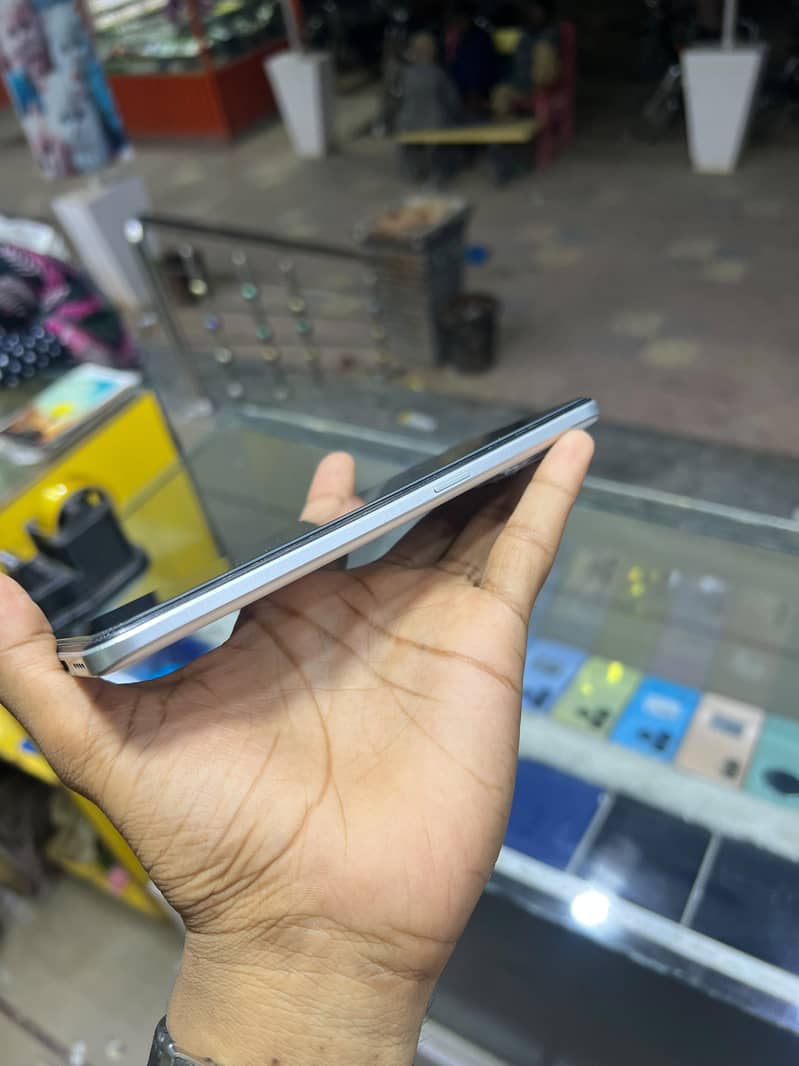 Realme 9 6