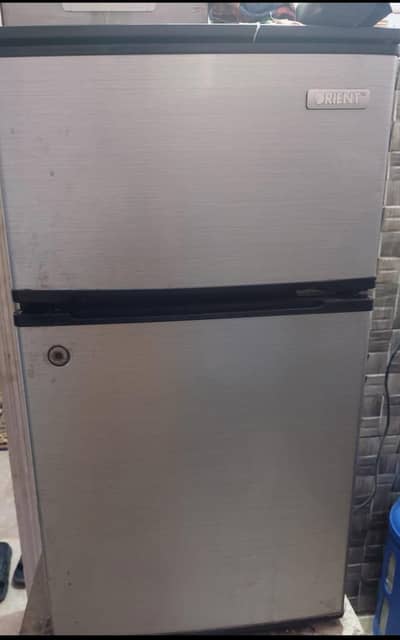 Orient Mini Refrigerator - 114f (87lit)