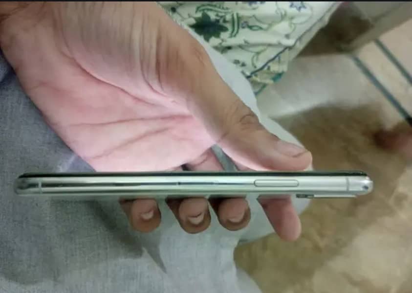 Apple iPhone X 1