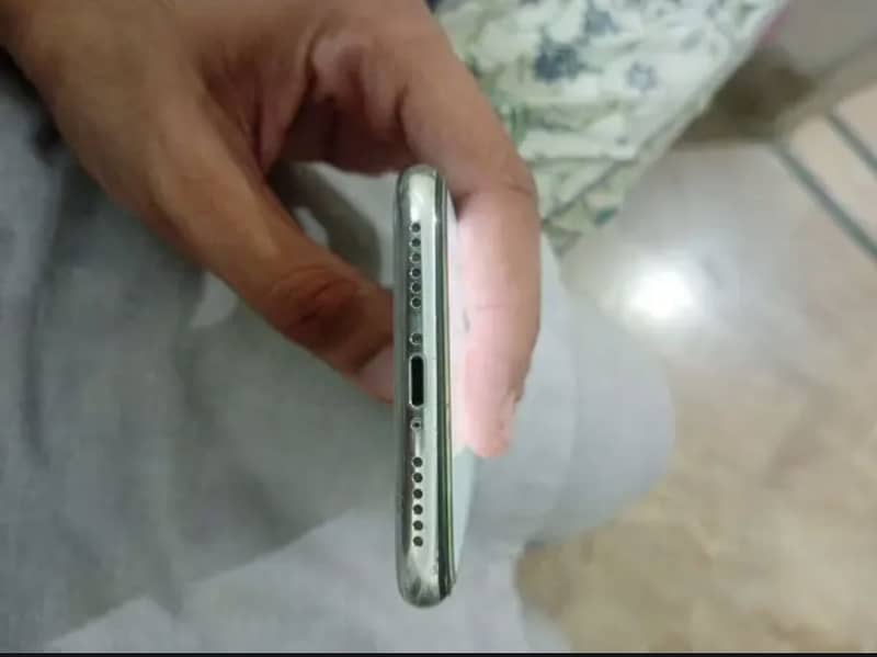 Apple iPhone X 2