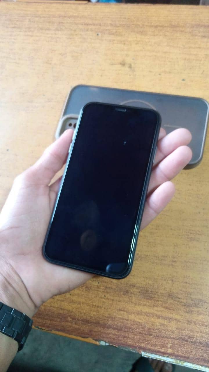 Apple iPhone 11 5