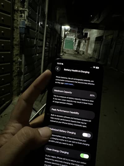 IPhone 12 factory unlock