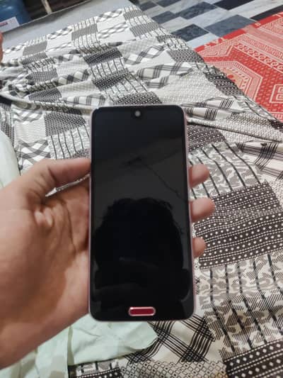 Aquos R2
