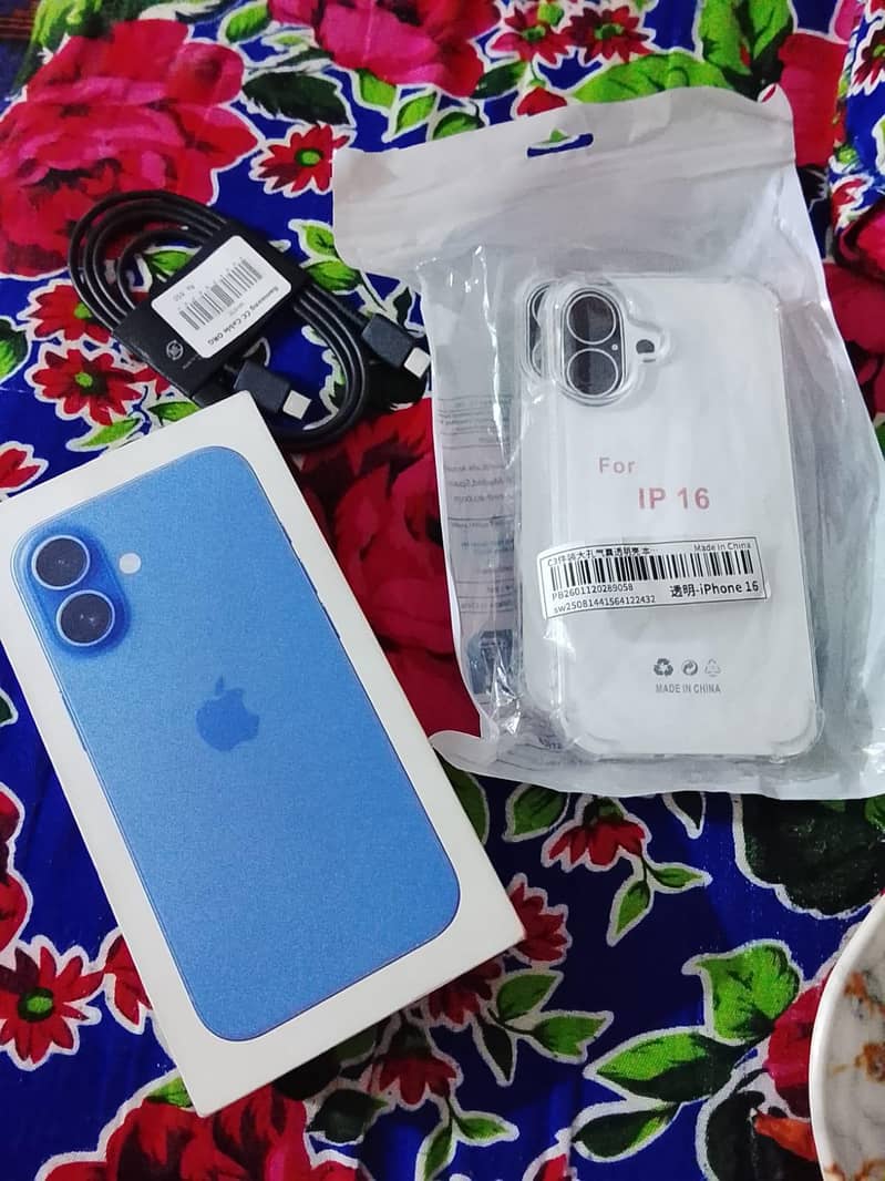 Apple iPhone 16 0