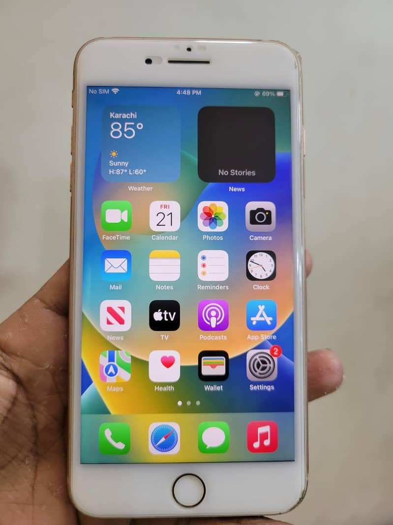 Apple iPhone 8 Plus 1