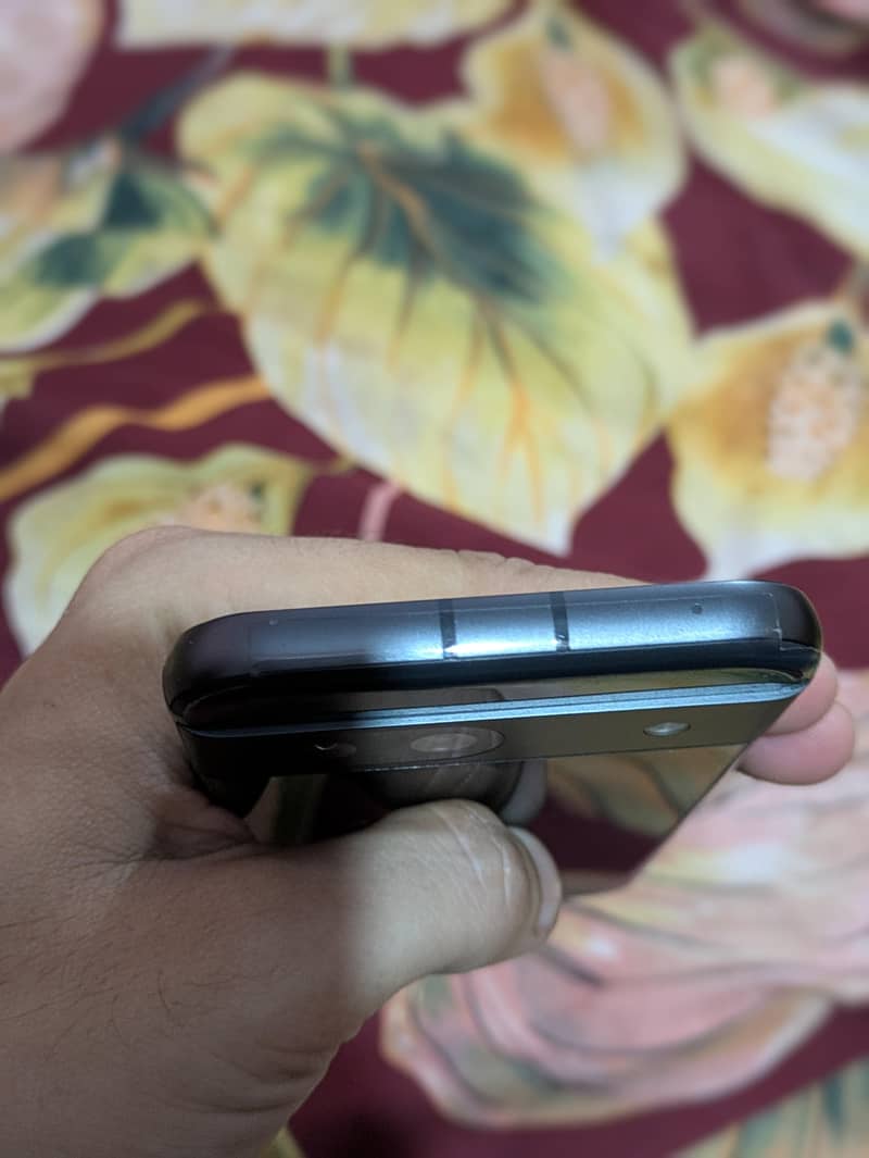 Google Pixel 8a 3