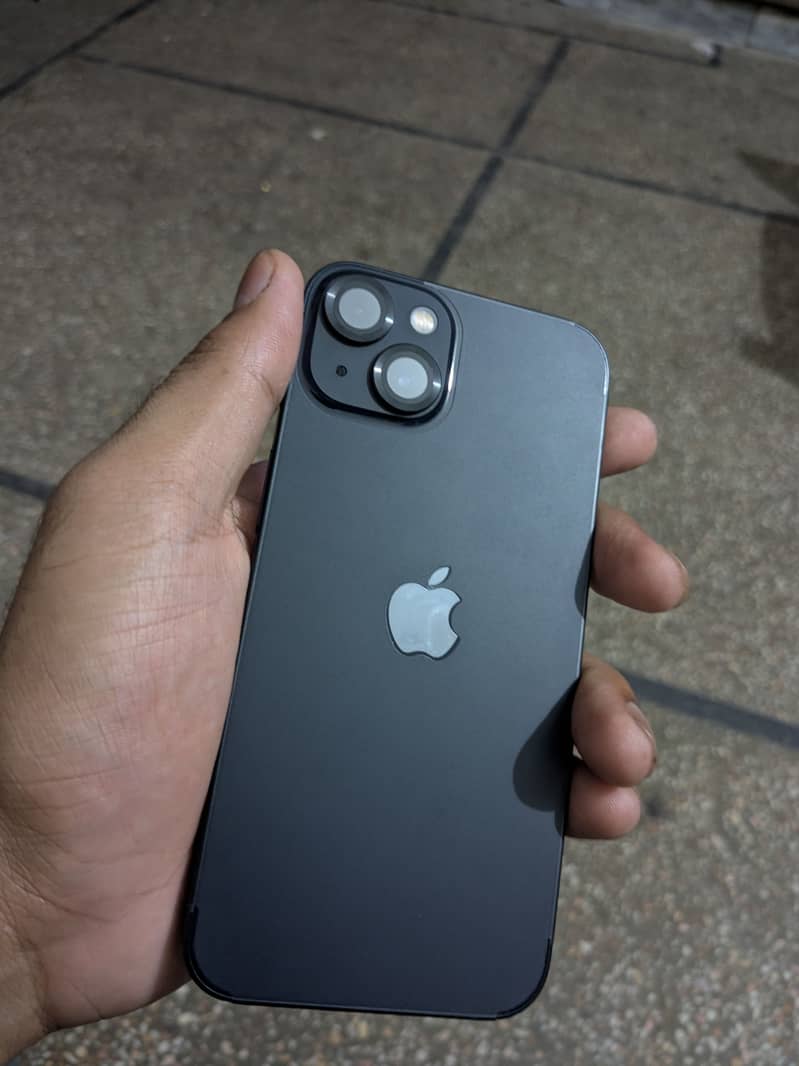 Apple iPhone 13 2