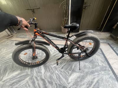 Big Tyres Cycle