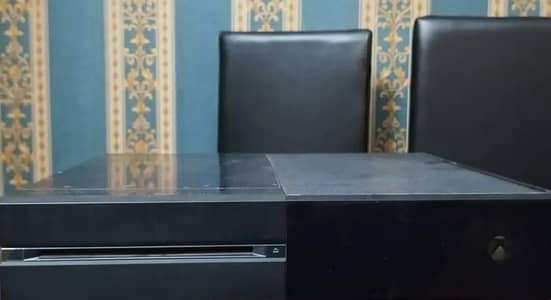 Xbox one 500gb with game and 2 controllers