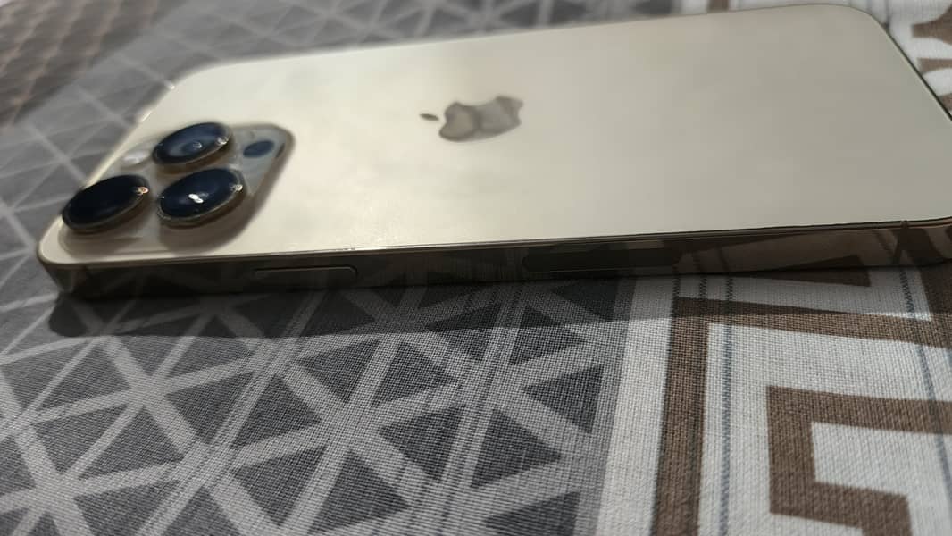 Iphone 14 pro max 2