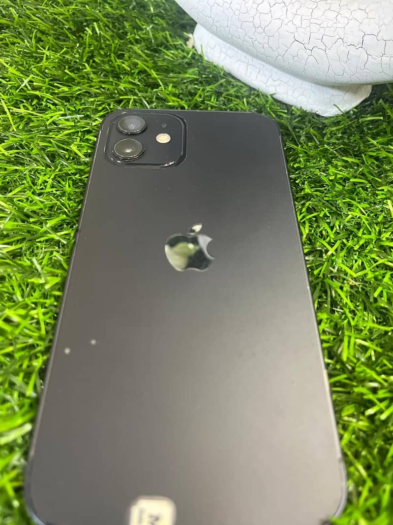 Apple iPhone 12 5